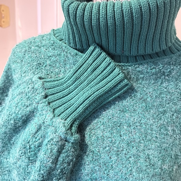 Free People balloon sleeves turtleneck sweater - Picture 3 of 12